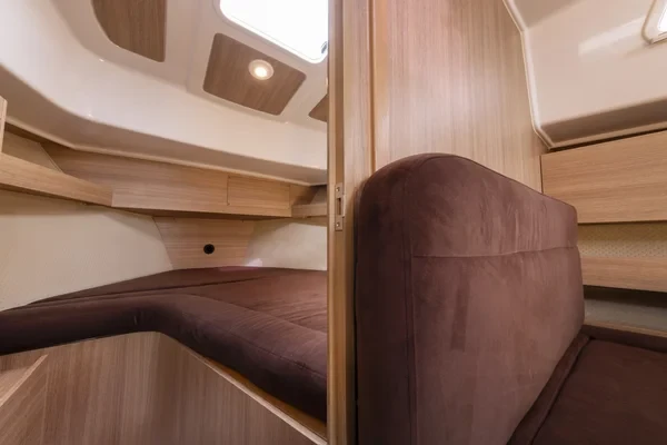 Nexus Revo 870 Prestige - Boatscribe.com