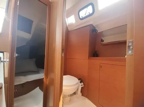 Sun Odyssey 349 - Boatscribe.com