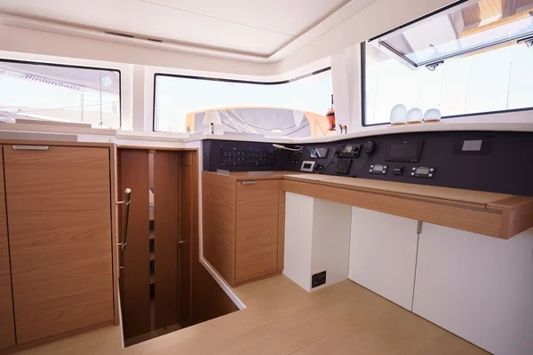 Bali 4.8 - Boatscribe.com