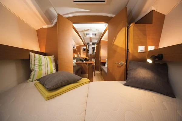 Sun Odyssey 349 - Boatscribe.com