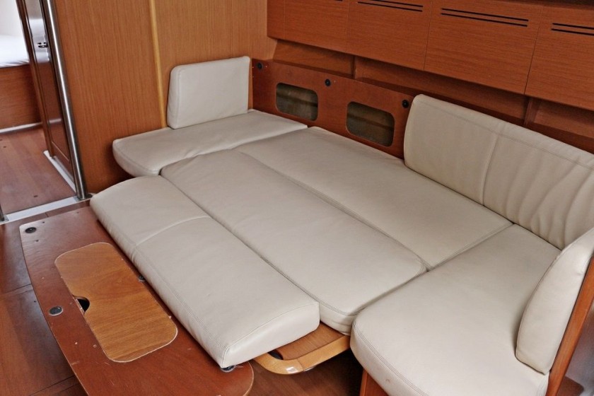 Sun Odyssey 36 - Boatscribe.com