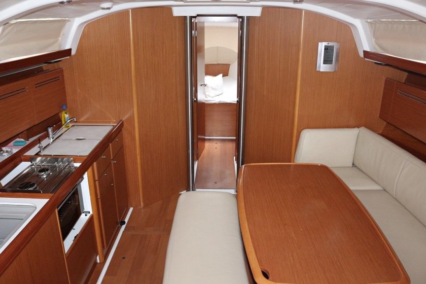 Sun Odyssey 36 - Boatscribe.com