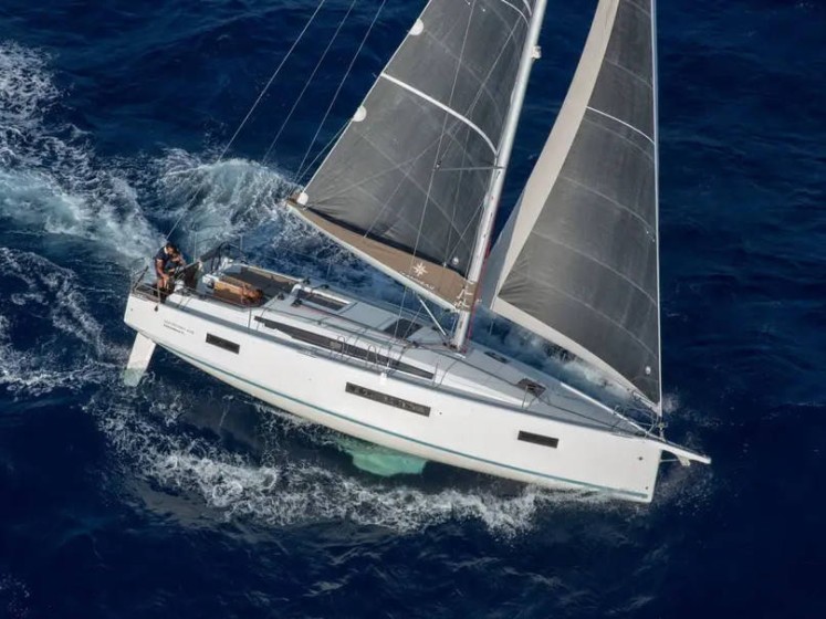 Sun Odyssey 410 - Boatscribe.com