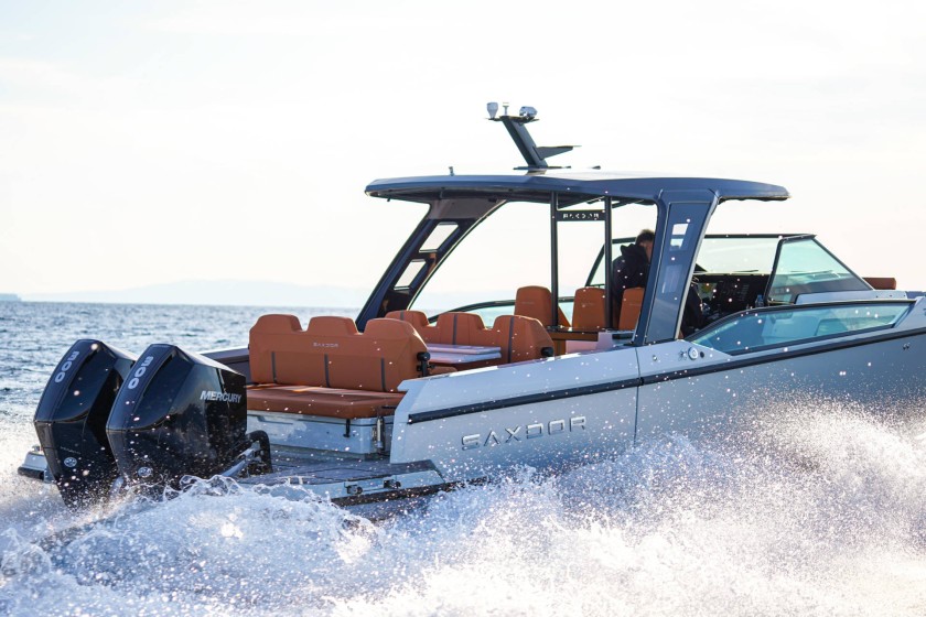 Saxdor 320 GTO - Boatscribe.com