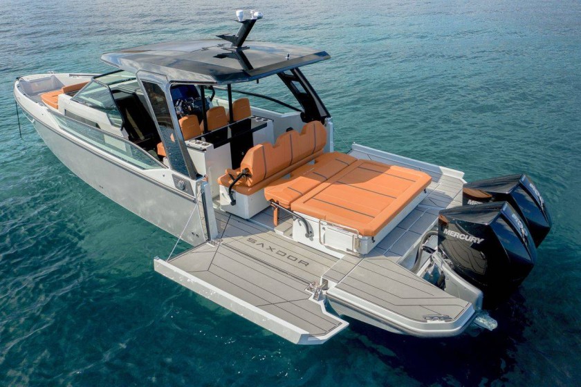Saxdor 320 GTO - Boatscribe.com