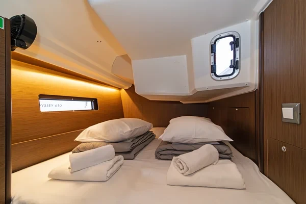 Oceanis 40.1 - Boatscribe.com