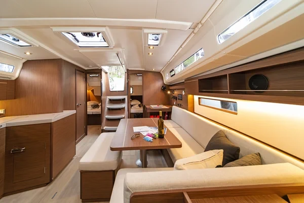 Oceanis 40.1 - Boatscribe.com