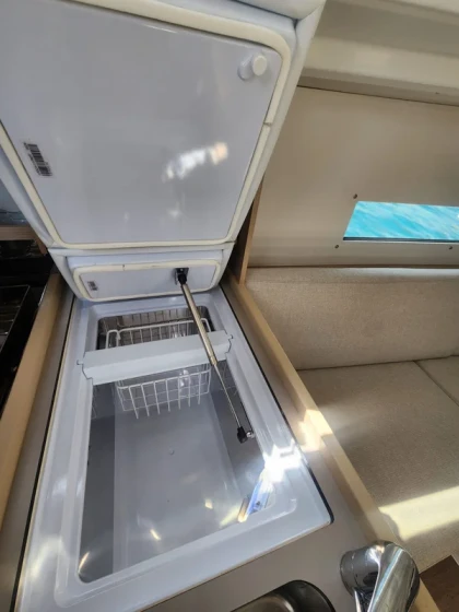 Oceanis 30.1 - Boatscribe.com