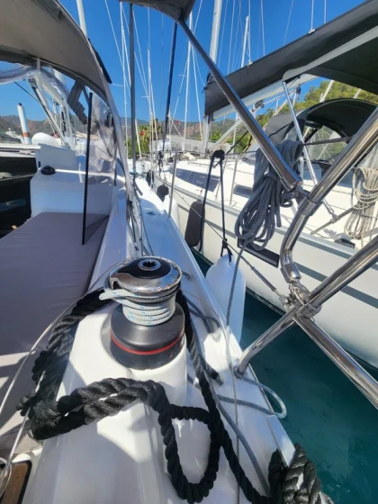 Oceanis 30.1 - Boatscribe.com