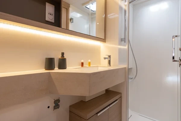 Lagoon 51 - Boatscribe.com