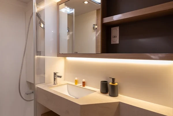 Lagoon 51 - Boatscribe.com