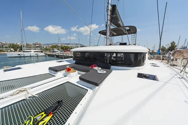 Lagoon 46 - Boatscribe.com