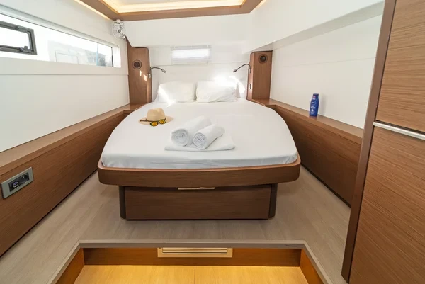 Lagoon 46 - Boatscribe.com