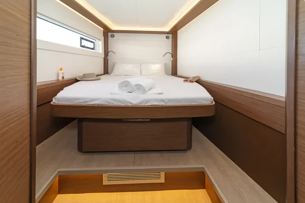 Lagoon 46 - Boatscribe.com