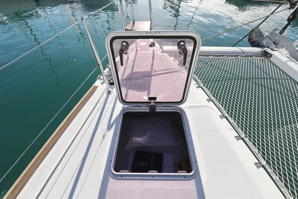 Lagoon 400 S2 - Boatscribe.com