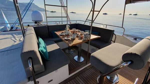Sunreef 62 - Boatscribe.com