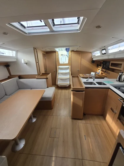 Sun Odyssey 490 - Boatscribe.com