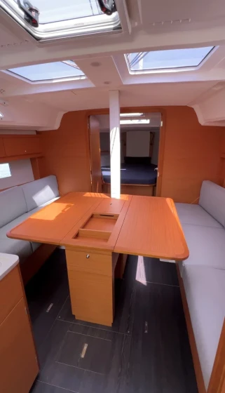 Dufour 37 - Boatscribe.com