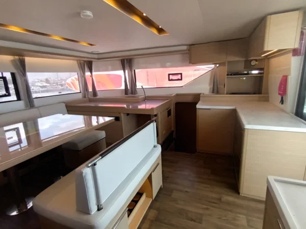 Lagoon 51 - Boatscribe.com