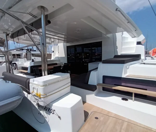 Lagoon 51 - Boatscribe.com