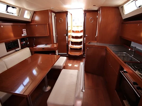 Oceanis 45 - Boatscribe.com
