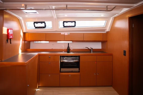 Bavaria 46 Cruiser - Boatscribe.com