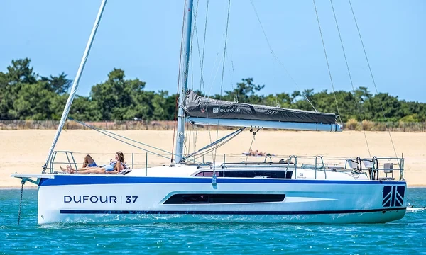 Dufour 37 - Boatscribe.com