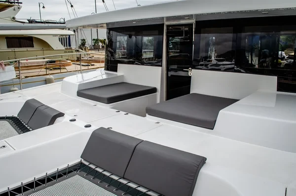 Mazarin 55 - Boatscribe.com