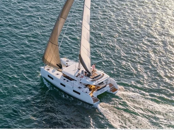 Lagoon 46 - Boatscribe.com