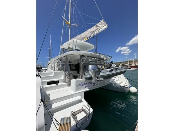Lagoon 46 - Boatscribe.com