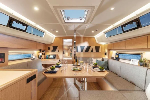 Bavaria 42 Cruiser - Boatscribe.com