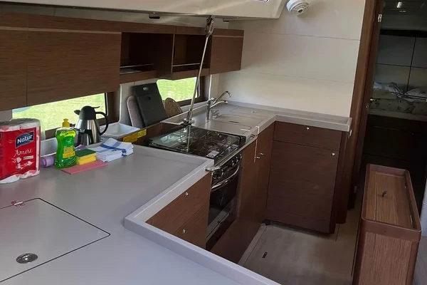 Oceanis 46.1 - Boatscribe.com