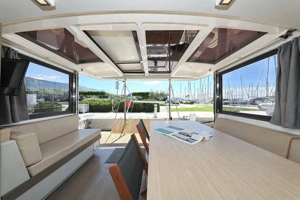 Bali 4.3 - Boatscribe.com
