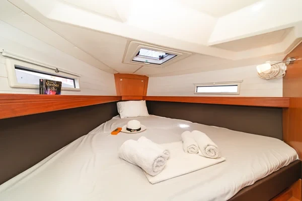 Bavaria 41 Cruiser - Boatscribe.com