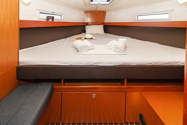 Bavaria 41 Cruiser - Boatscribe.com