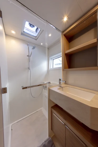 Lagoon 46 - Boatscribe.com