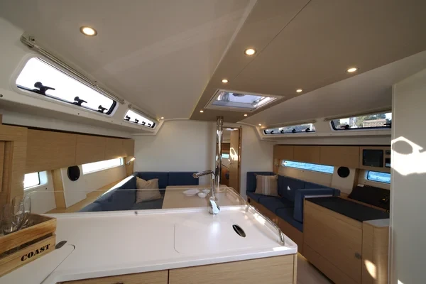 Hanse 410 - Boatscribe.com