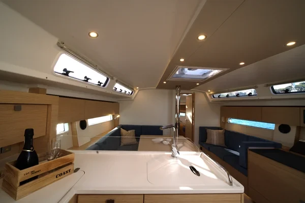 Hanse 410 - Boatscribe.com