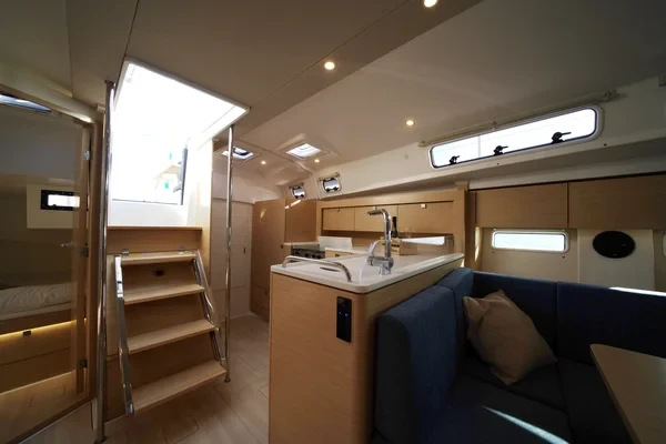 Hanse 410 - Boatscribe.com