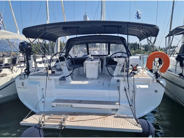 Oceanis 46.1 - Boatscribe.com
