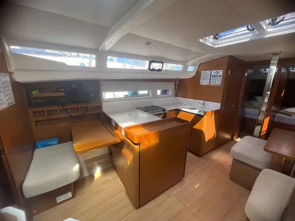 Sun Odyssey 440 - Boatscribe.com