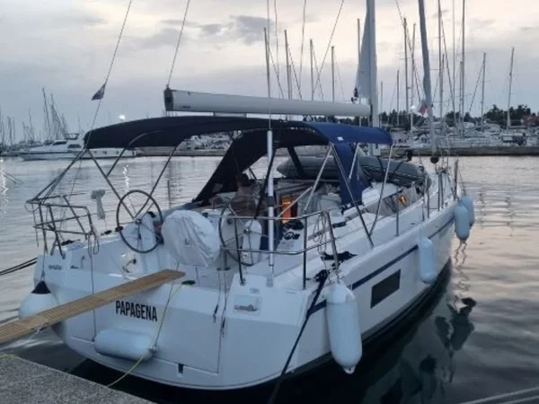 Bavaria C38 - Boatscribe.com