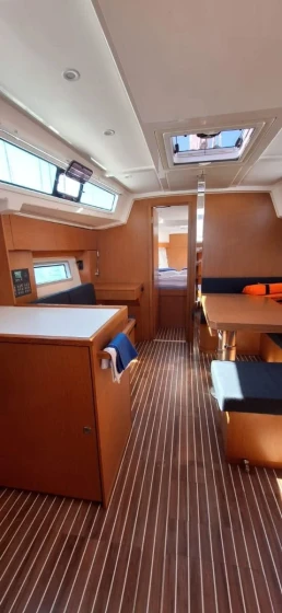 Bavaria C38 - Boatscribe.com