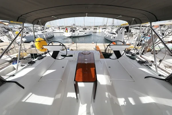 Dufour 41 - Boatscribe.com