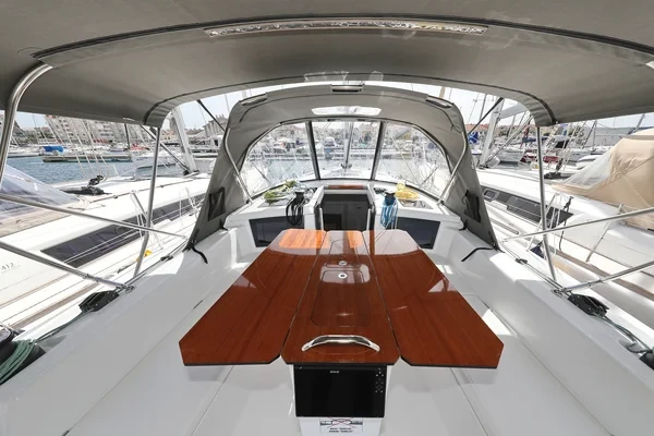 Dufour 41 - Boatscribe.com
