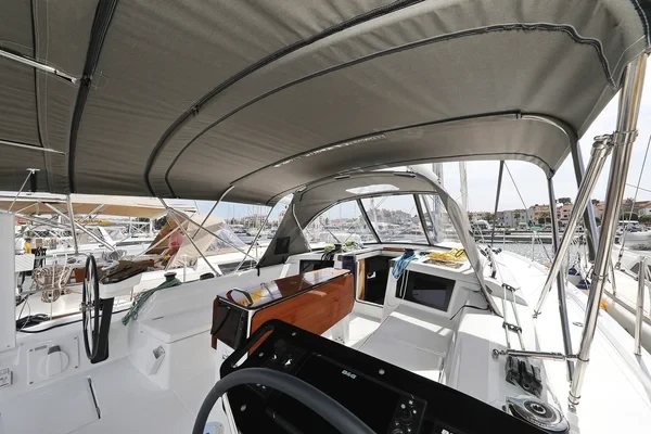 Dufour 41 - Boatscribe.com