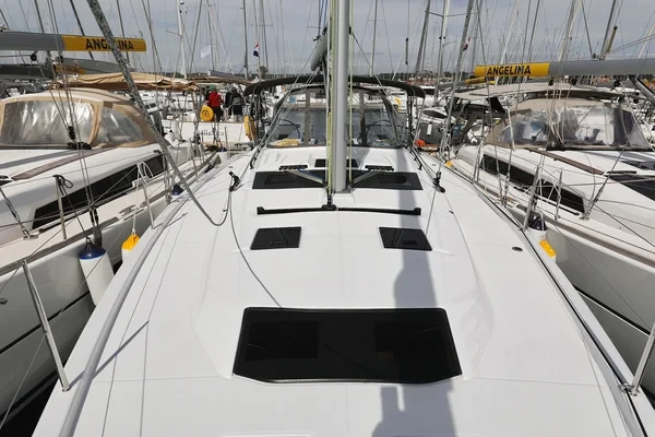 Dufour 41 - Boatscribe.com