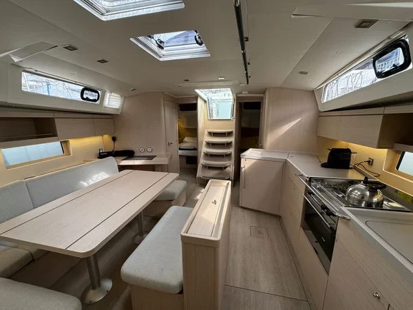 Oceanis 46.1 - Boatscribe.com