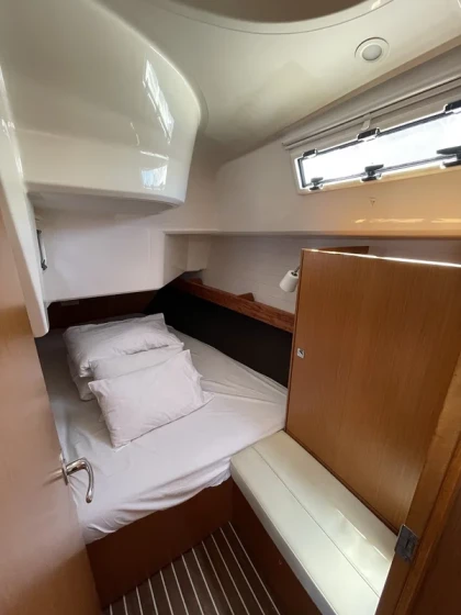 Bavaria 37 Cruiser - Boatscribe.com