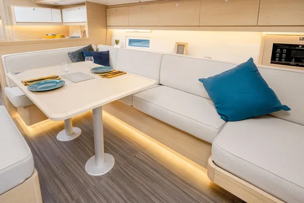 Dufour 430 - Boatscribe.com